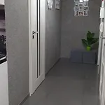 Apartment Angel *