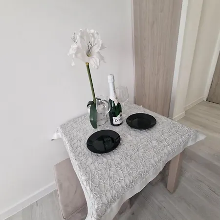 Angel Apartment *